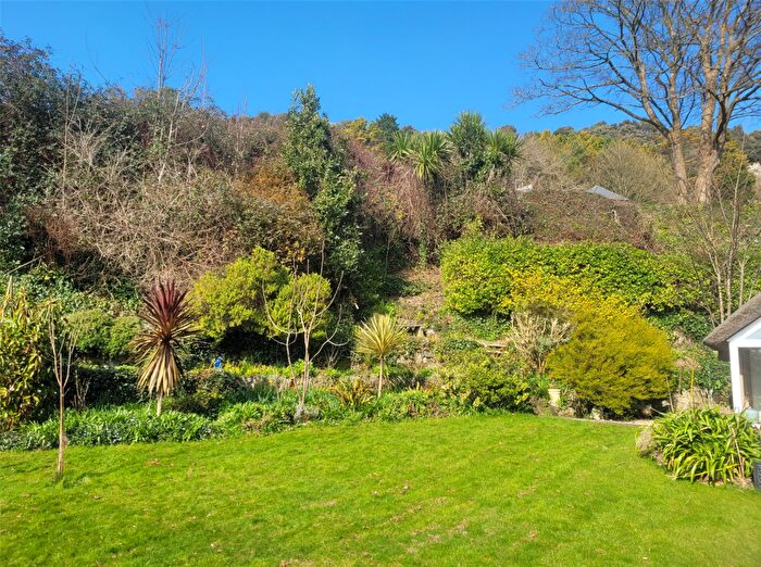 4 Bedroom Detached House For Sale In Spindlers Road, St Lawrence, Isle Of Wight, PO38