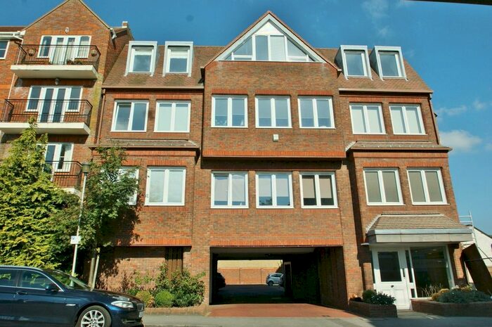 Studio To Rent In Portland House, Station Road, Gerrards Cross, Buckinghamshire, SL9