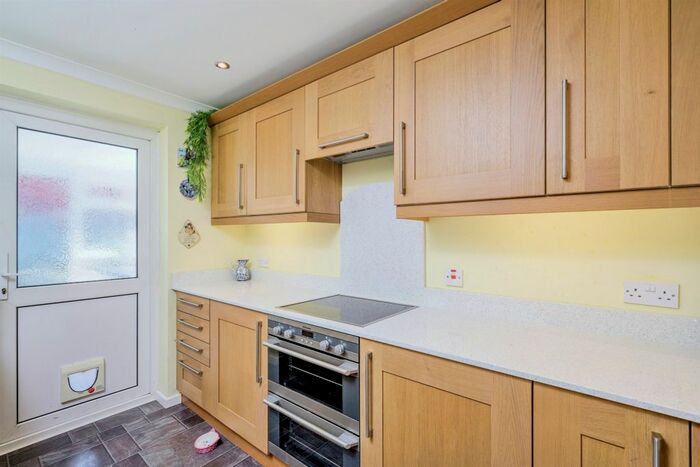 2 Bedroom Detached Bungalow For Sale In Burniston Close, Plympton, Plymouth, PL7
