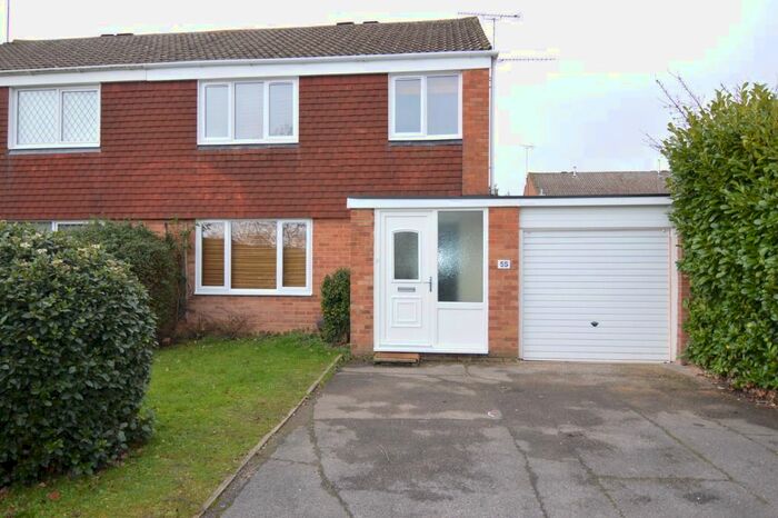 4 Bedroom Semi-Detached House To Rent In Budges Road, Wokingham, RG40