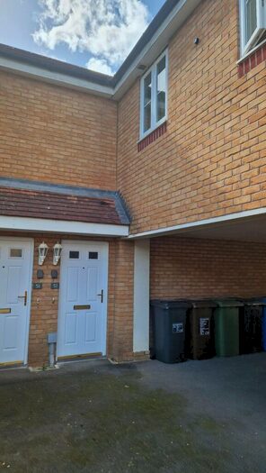 2 Bedroom Flat To Rent In Chequers Close, Corby, NN18