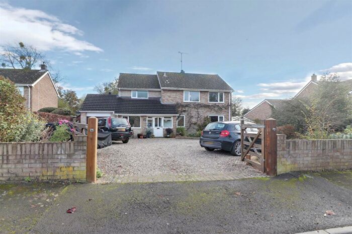 4 Bedroom Detached House For Sale In Glebe Close, Frampton On Severn, GL2