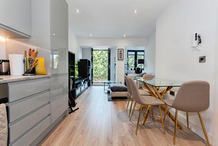 1 Bedroom Apartment For Sale In Streetsbrook Road, Solihull, B91