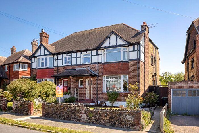 3 Bedroom Semi Detached House For Sale In Carlton Avenue, Broadstairs, Kent, CT10