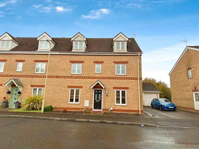 4 Bedroom Property To Rent In Hill Court, Broadlands, CF31