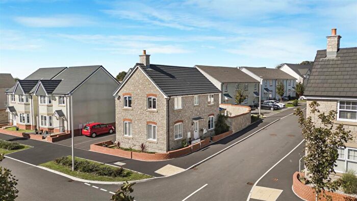 4 Bedroom Detached House For Sale In Fitzhamon Road, Cowbridge, CF71