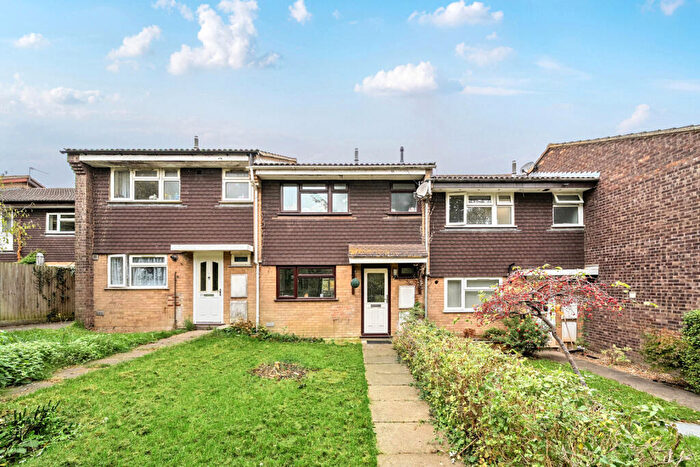 3 Bedroom Terraced House For Sale In Panters, Hextable, Swanley, BR8