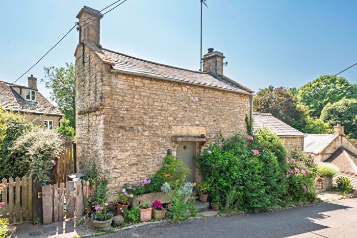 2 Bedroom House For Sale In Compton Abdale, Cheltenham, GL54