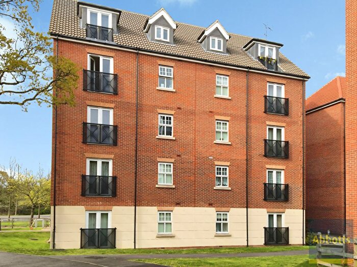 2 Bedroom Flat To Rent In Cavendish Court, Basildon, SS16