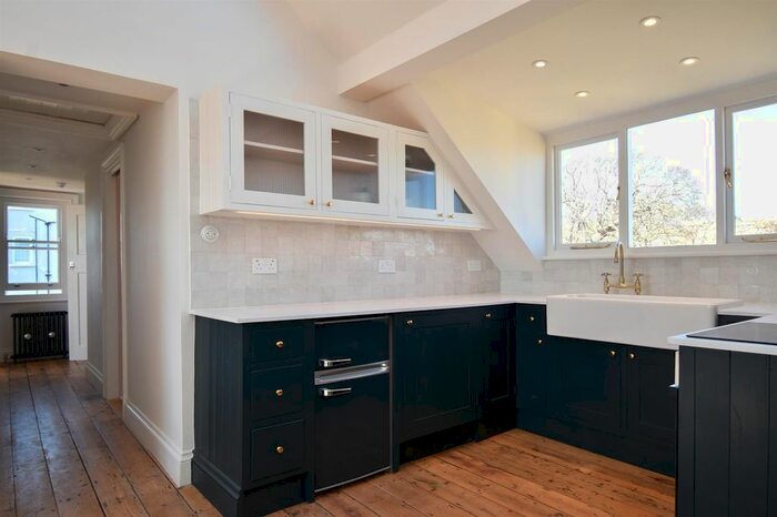 1 Bedroom Flat To Rent In Mercatoria, St. Leonards-On-Sea, TN38