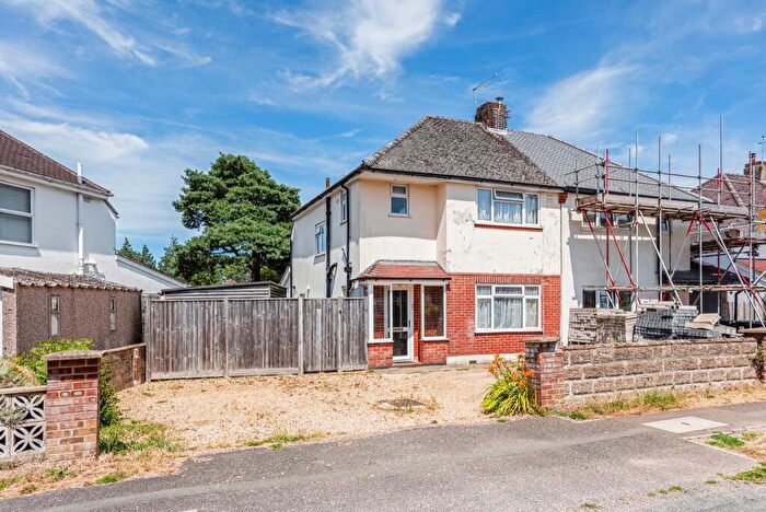 3 Bedroom Semi-Detached House For Sale In Rushington, Totton, Southampton, SO40