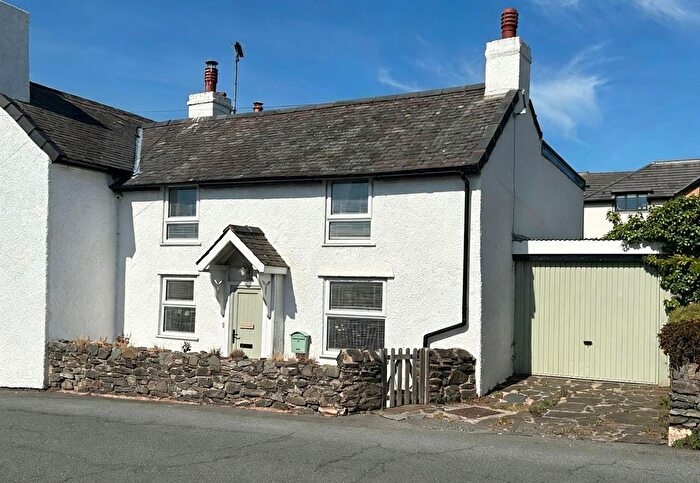 4 Bedroom Cottage For Sale In Pentywyn Road, Deganwy, LL31