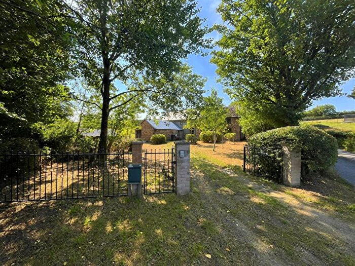 4 Bedroom Detached House For Sale In Pant-Y-Dwr, LD6