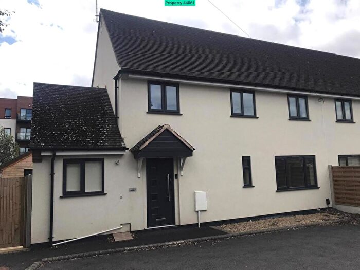 3 Bedroom Semi Detached House To Rent In Cooperative Street, Stafford, ST16