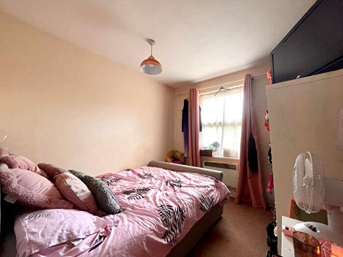 1 Bedroom Apartment For Sale In Radwinter Road, Saffron Walden, CB11