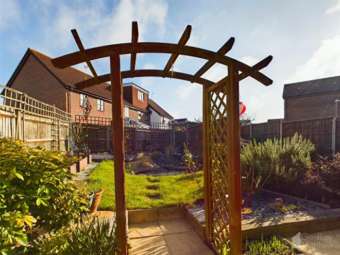 2 Bedroom Semi-Detached House For Sale In Aynsley Gardens, Harlow, CM17