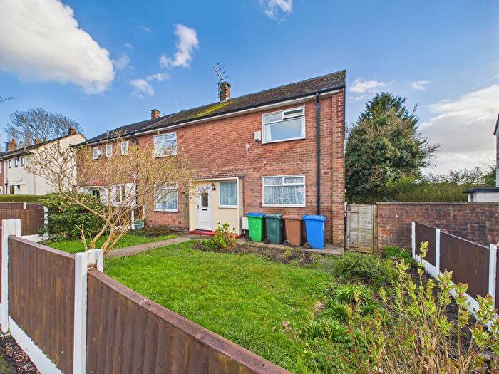 4 Bedroom Semi Detached House For Sale In Bowness Road, Middleton, Manchester, M24