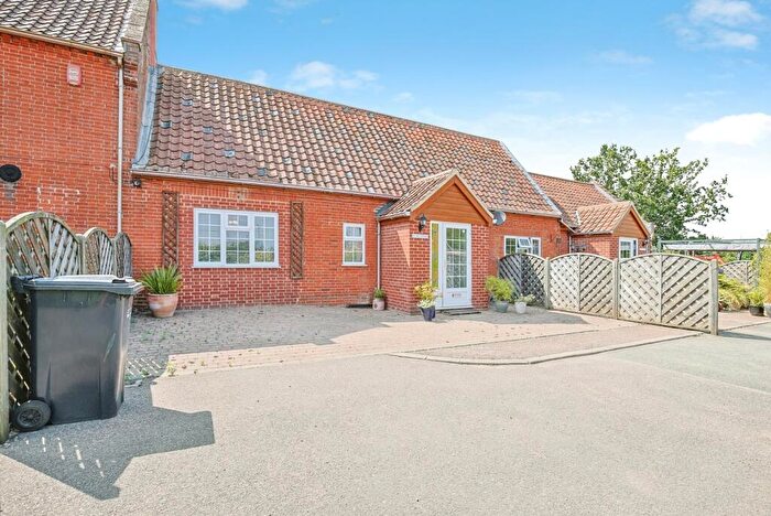 3 Bedroom Terraced House For Sale In Bury Road, Hepworth, Diss, Suffolk, IP22