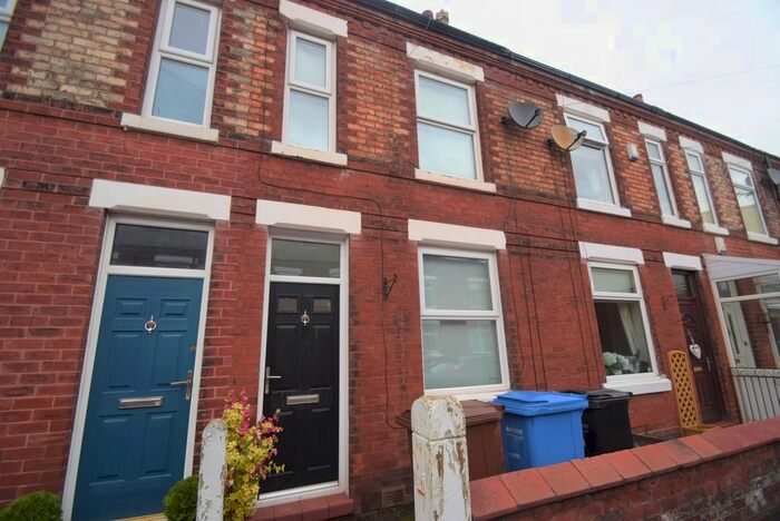 2 Bedroom Property To Rent In Brooks Avenue, Hazel Grove, Stockport SK7