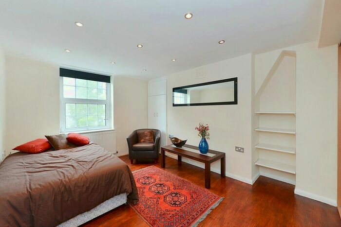 Studio To Rent In Ebury Bridge Road, Pimlico, SW1W