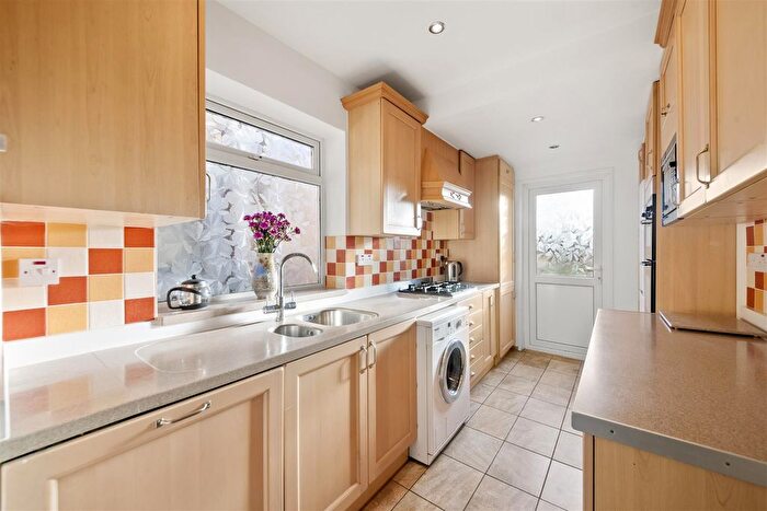 3 Bedroom Semi-Detached House For Sale In Wood End Way, Northolt, UB5