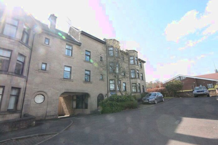 3 Bedroom Flat To Rent In Flat /, Redlands Road, G12