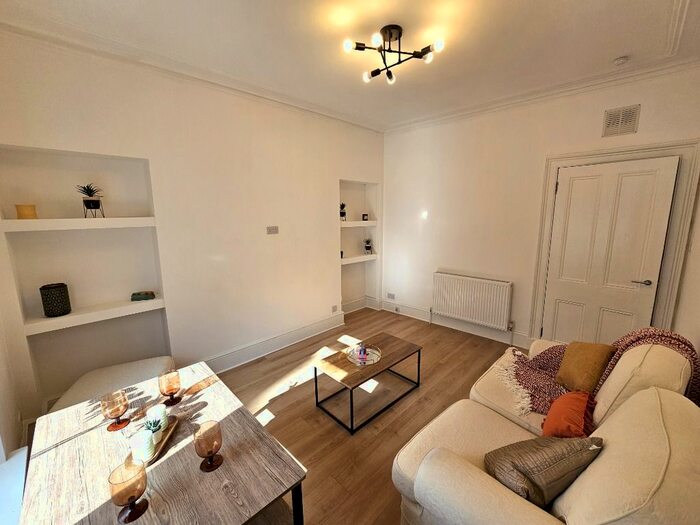 1 Bedroom Flat To Rent In Victoria Road, Torry, Aberdeen, AB11
