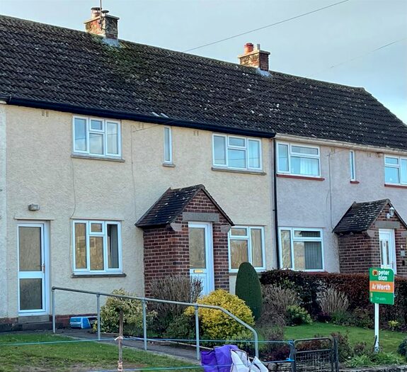 3 Bedroom Terraced House For Sale In Queens Hill, Dingestow, Monmouth, NP25