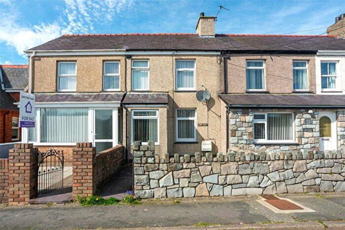 3 Bedroom Terraced House For Sale In Bethel, Caernarfon, Gwynedd, LL55