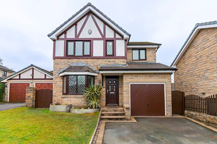 4 Bedroom Detached House For Sale In Old Kiln Lane, Grotton, Saddleworth, OL4