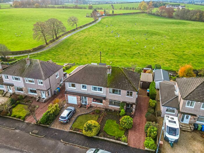 3 Bedroom Semi-Detached House For Sale In Craighlaw Avenue, Waterfoot, Glasgow, G76