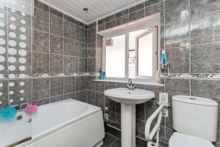 3 Bedroom End Terrace House For Sale In King Street, Cefn Mawr, Wrexham, LL14