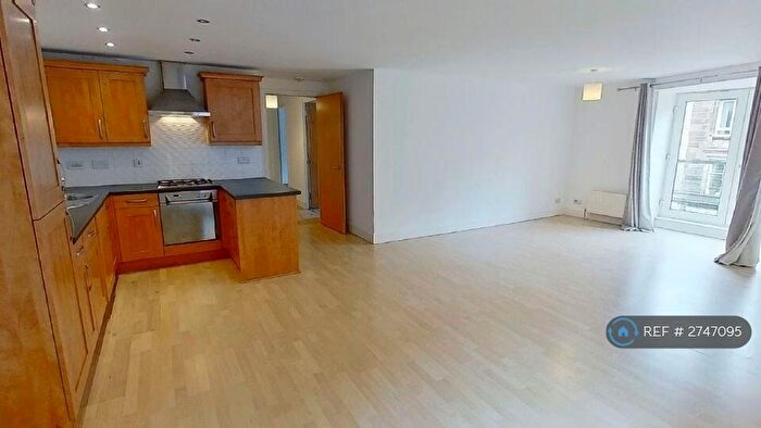 2 Bedroom Flat To Rent In King St, Edinburgh, EH6