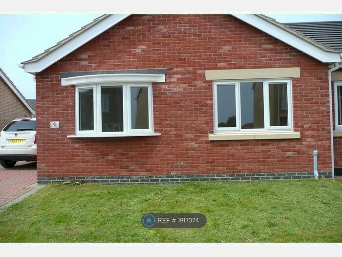 2 Bedroom Bungalow To Rent In Buckminster Drive, Skegness, PE25