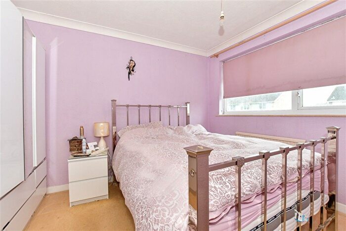 3 Bedroom Semi-Detached House For Sale In Willow Crescent, Five Oak Green, Tonbridge, Kent, TN12