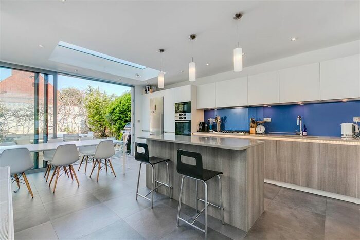 4 Bedroom Terraced House To Rent In Glebe Street, London, W4