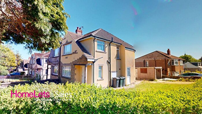 3 Bedroom Semi-Detached House To Rent In Canford Drive, Allerton, Bradford, BD15