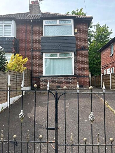 2 Bedroom Semi Detached House To Rent In Monsall Road, Manchester, M40