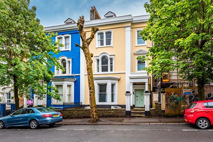 6 Bedroom Terraced House To Rent In Walter Road, Swansea, SA1