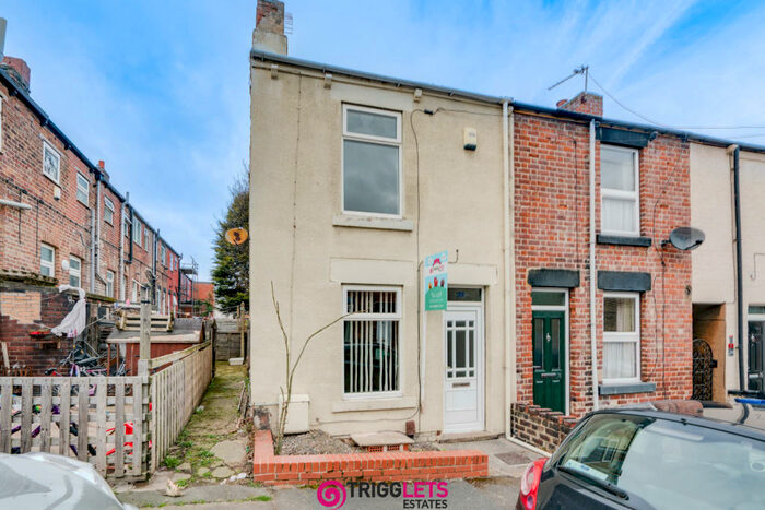2 Bedroom Terraced House To Rent In School Street, Wombwell, Barnsley, S73