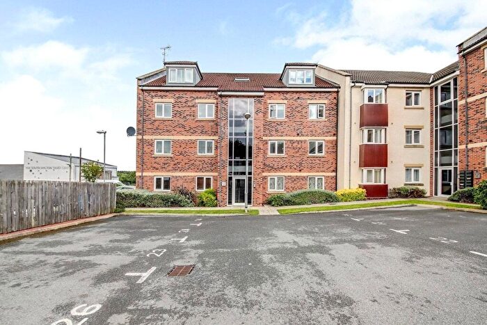 2 Bedroom Flat To Rent In Ford Lodge, South Hylton, Sunderland, Tyne And Wear, SR4