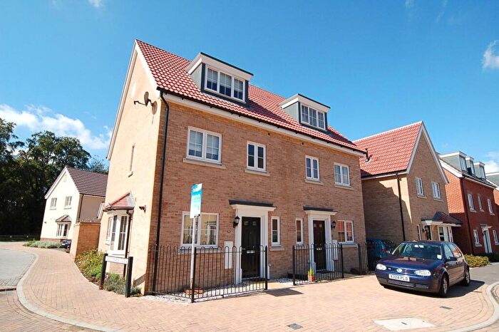 4 Bedroom Semi-Detached House To Rent In Hornbeam Avenue, Red Lodge, Bury St. Edmunds, Suffolk, IP28