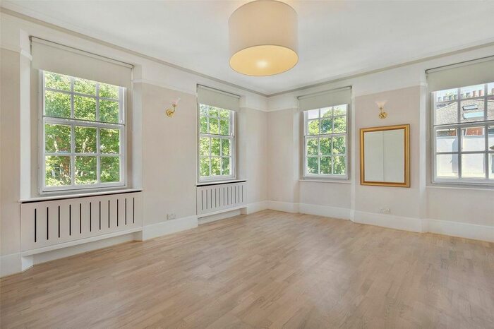 4 Bedroom Flat To Rent In Coleherne Court, Old Brompton Road, London, SW5