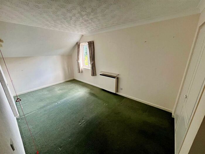 2 Bedroom Retirement Property For Sale In Union Road, Shirley, Solihull, B90
