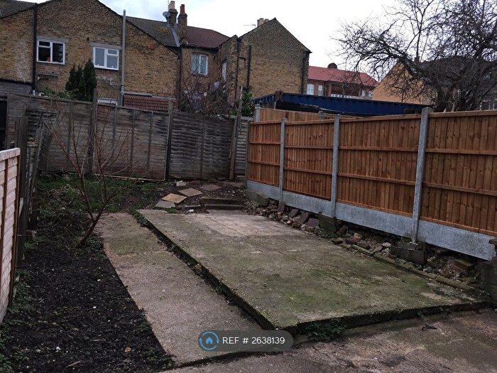 1 Bedroom Flat To Rent In Leyton, London, E10