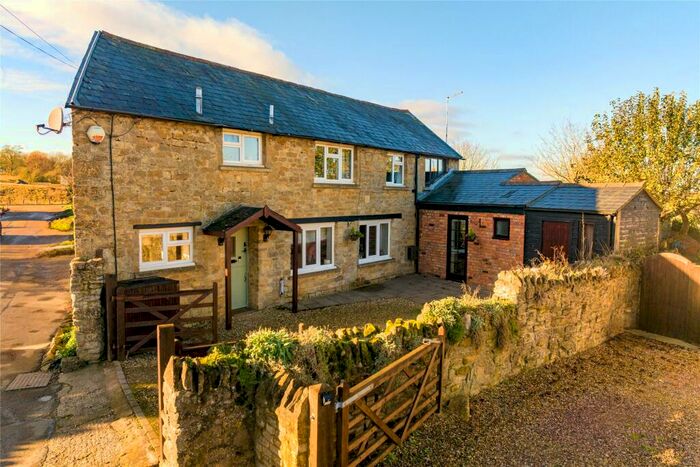 4 Bedroom Barn Conversion To Rent In Wood Burcote, Towcester, Northamptonshire, NN12