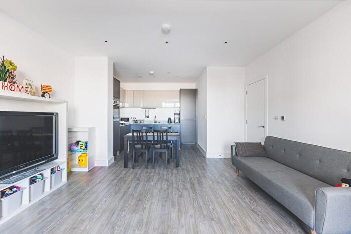 1 Bedroom Flat For Sale In Nest Way, London, SE2