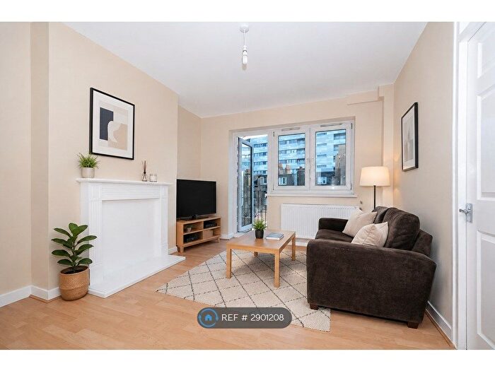 4 Bedroom Flat To Rent In Cliffe House, London, SE10