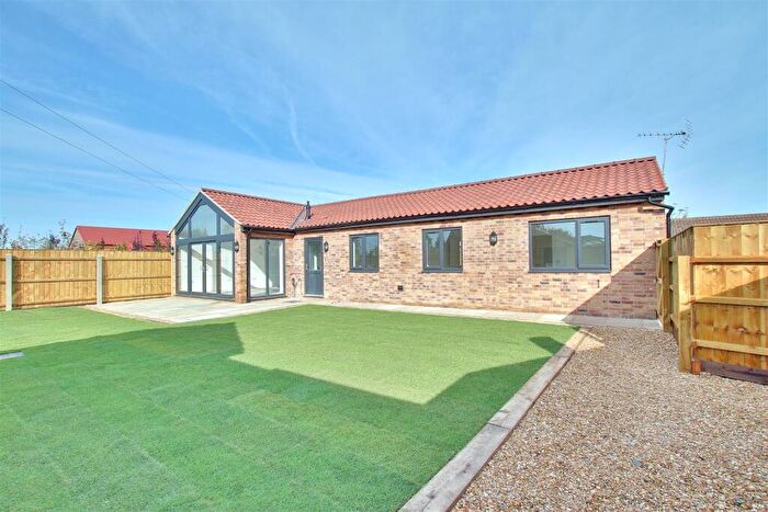 3 Bedroom Detached Bungalow To Rent In Parkhall Road, Somersham, PE28