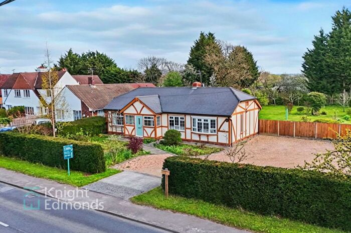 4 Bedroom Detached House For Sale In Headcorn Road, Biddenden, TN27